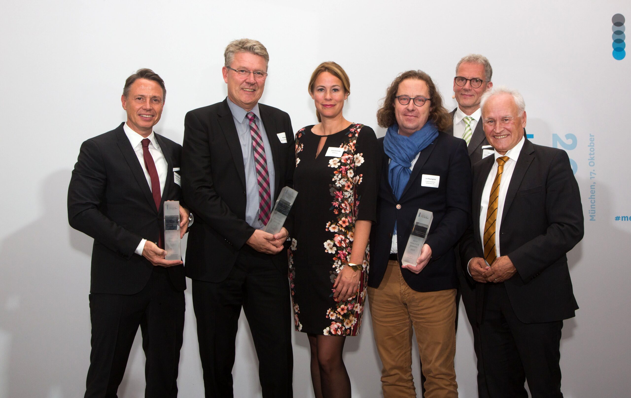 Gewinner Best Practice Awards – V.l.n.r: Dr. Matthias Miermeister (Aleris), Rainer Wehn (Diehl), Franziska Erdle (WVMetalle),
Lars Baumgürtel (Voigt & Schweitzer), Ulrich Becker (Metalle pro Klima), Erwin Huber (Bayerischer Landtag, CSU) Foto: WVMetalle