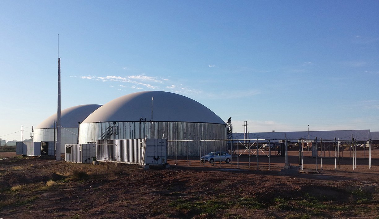 Bereits im Jahr 2013 hatte Weltec die erste 800-Kilowatt-Biogasanlage für EDL errichtet. (Foto: Weltec Biopower GmbH)