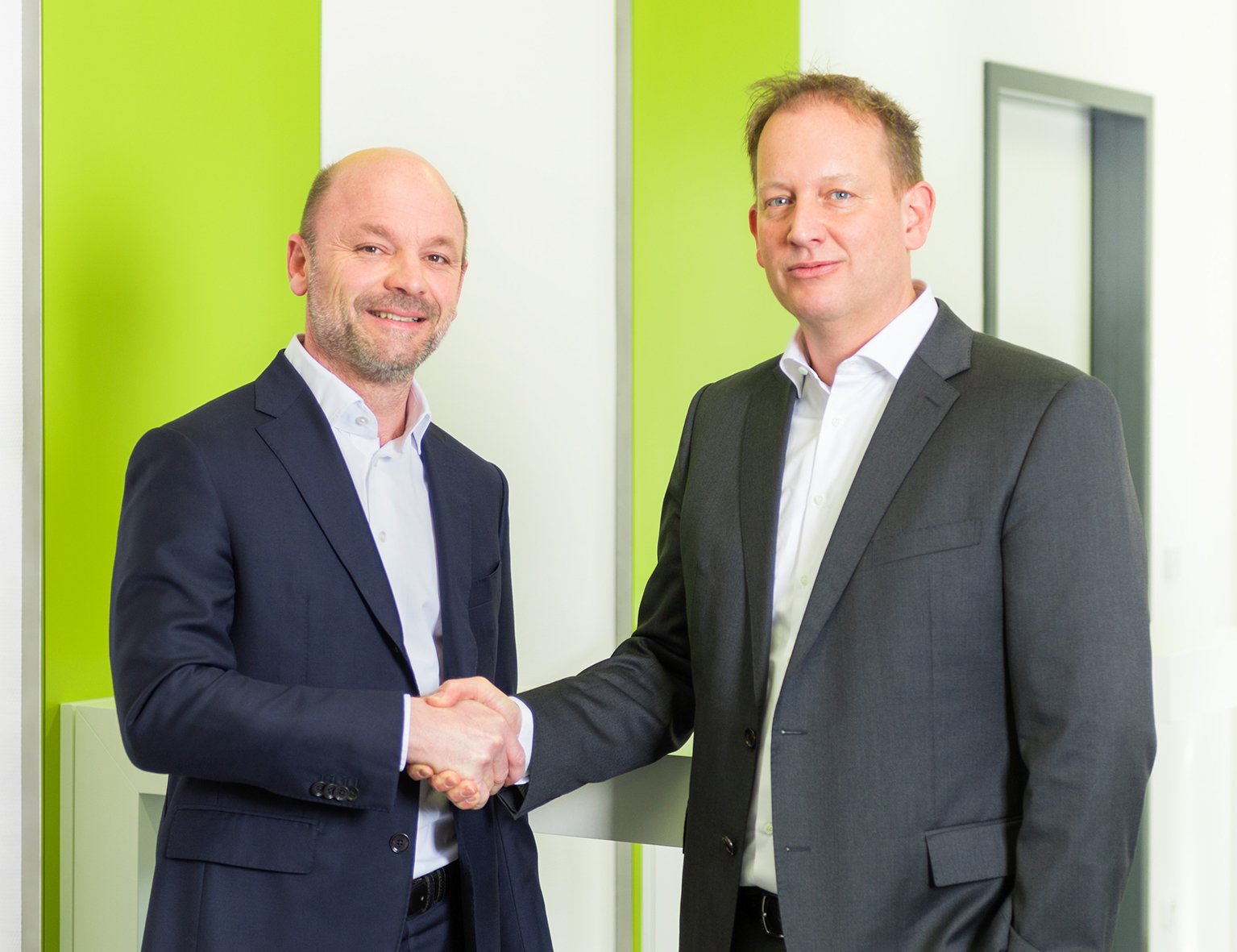 Marc Setzen (rechts im Bild)  ist CEO-Nachfolger von Xaver Auer, nachdem dieser Sesotec auf eigenen Wunsch verlässt.