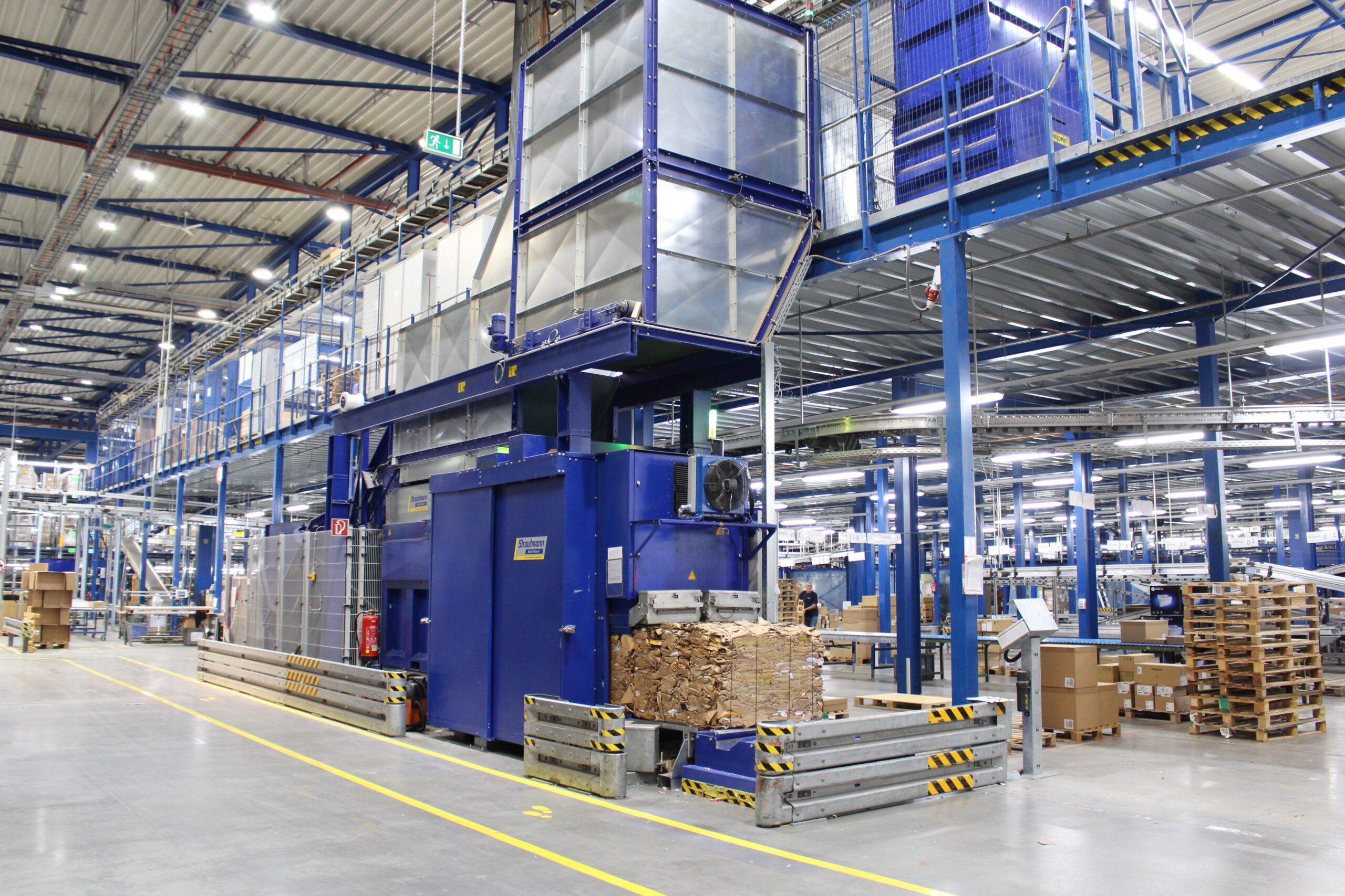 BaleTainer bei Ingram Micro Distribution,
Bild: Strautmann