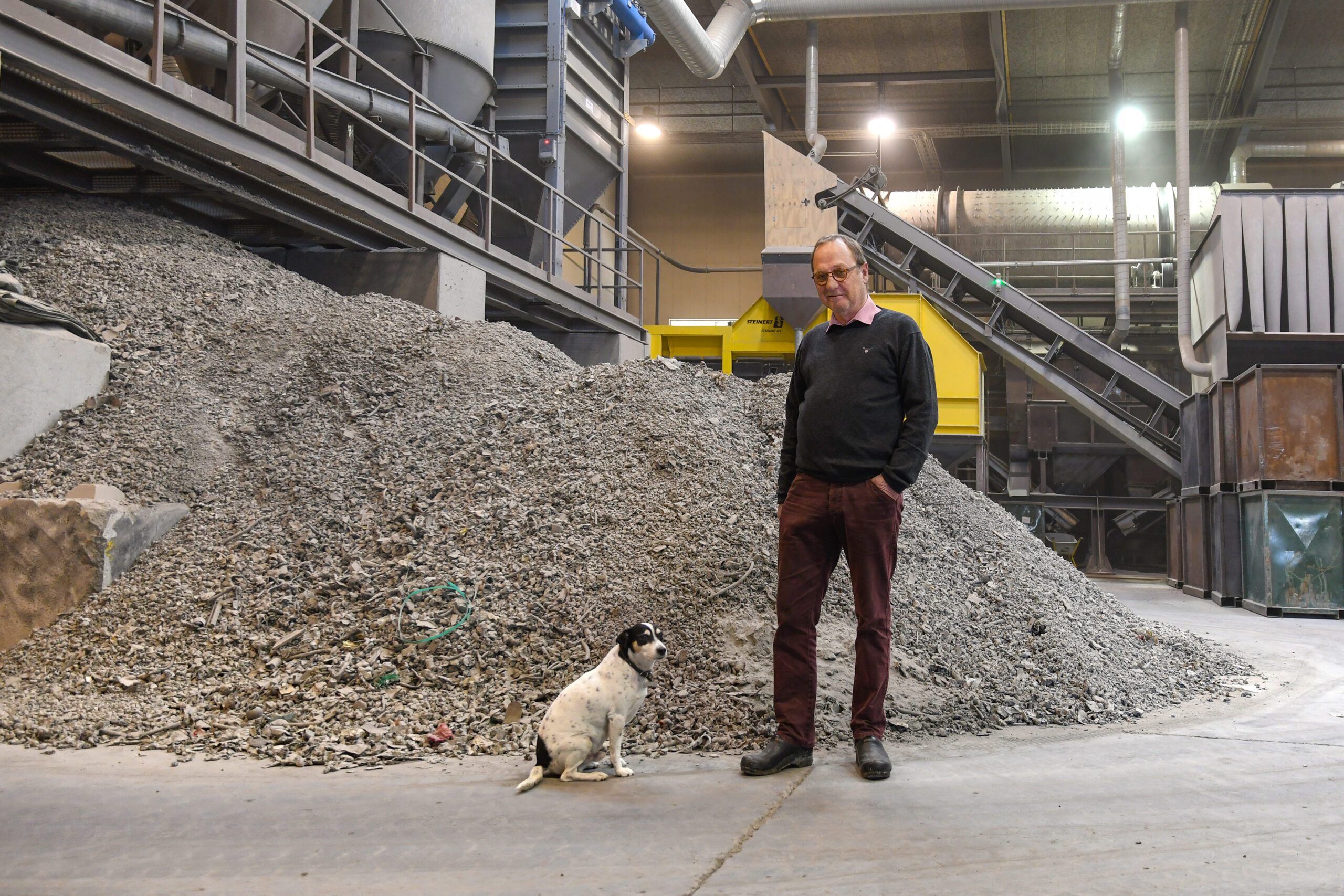 Ejvind Pedersen (66), CEO von Scanmetals A/S in Dänemark: „STEINERT war zur Stelle, als ich eine Lösung brauchte, und vermietete mir seine Röntgen-(XRT)-Sortiermaschine zur Herstellung sauberer Aluminiumprodukte.“
