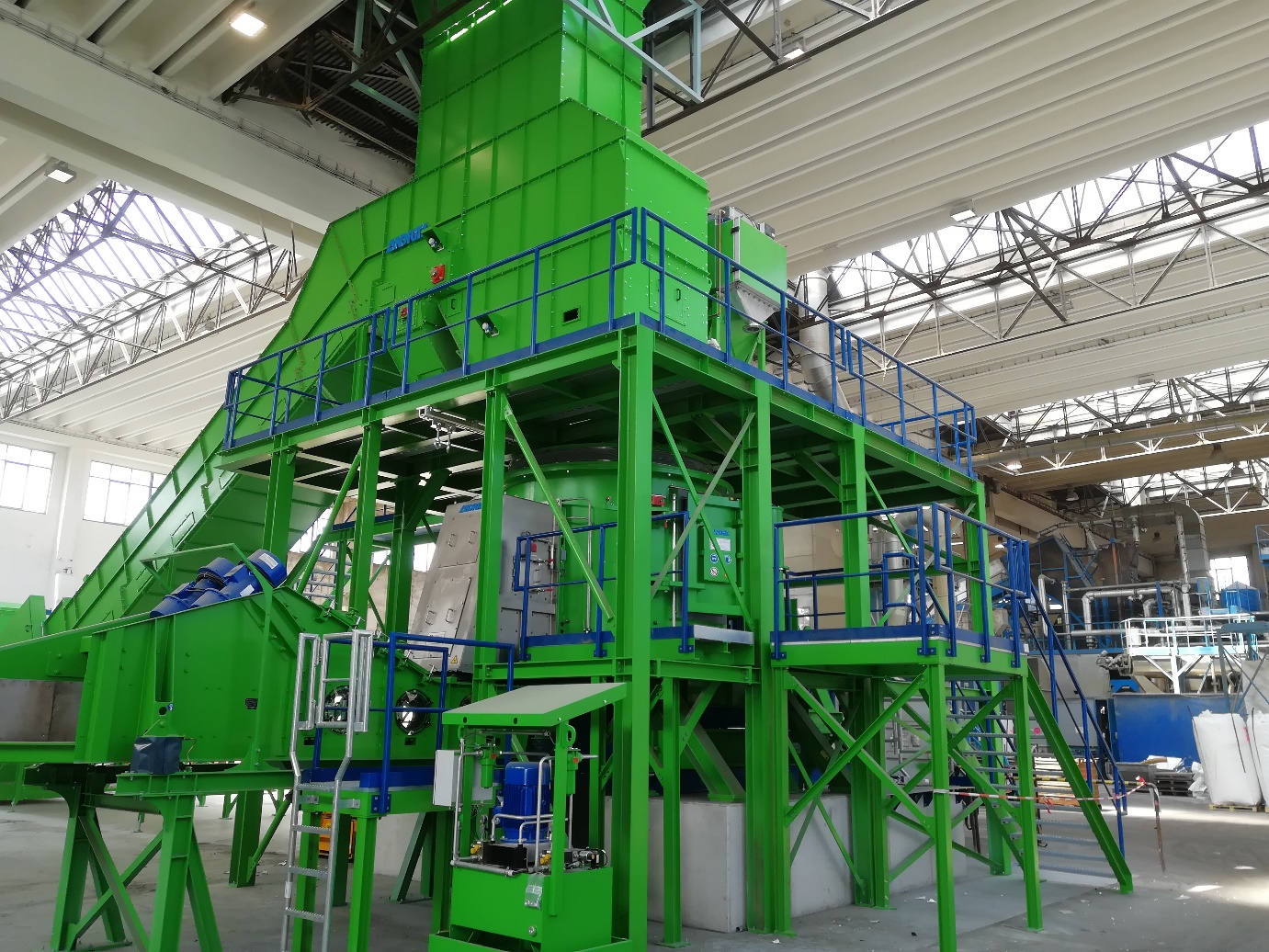 Die Kühlschrankrecyclinganlage mit Querstromzerspaner (Andritz)