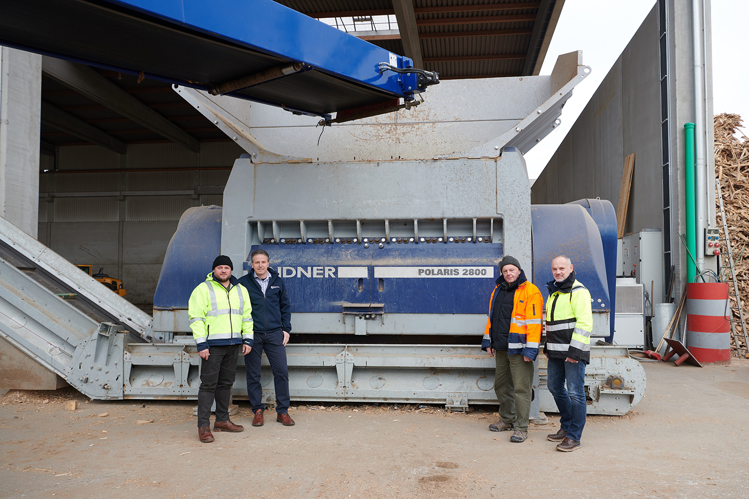 V. l. n. r. Wurzer Umwelt Geschäftsführer Wolfgang Wurzer, Lindner Vertriebsleiter Gerd Tischner, Wurzer Umwelt Prokurist und Betriebsleiter Hans Kenst, Lindner Vertriebsmann Rudolf Schwager (Foto: Lindner-Recyclingtech GmbH)