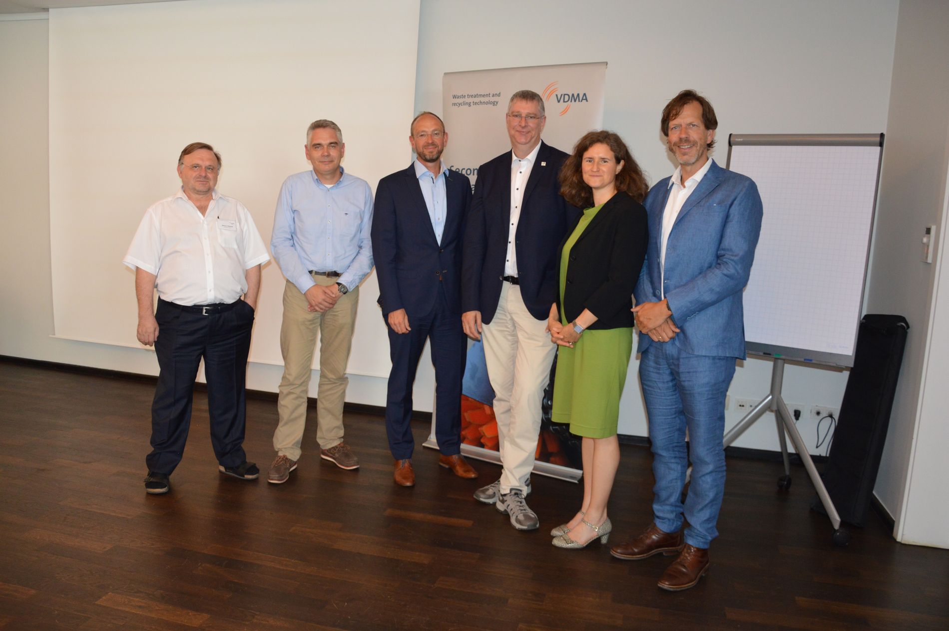 Bild (von links nach rechts): Werner Herbold, Ferdinand Doppstadt, Benedikt Preker, Michael Ludden, Naemi Denz, Peter Funke. Nicht im Bild: Valerie Degenhardt.
