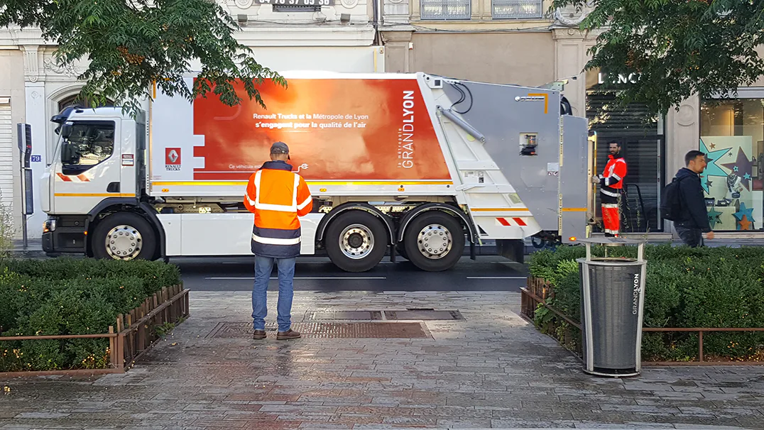 Renault Trucks übergibt D WIDE Z.E. an die Metropolregion Lyon
