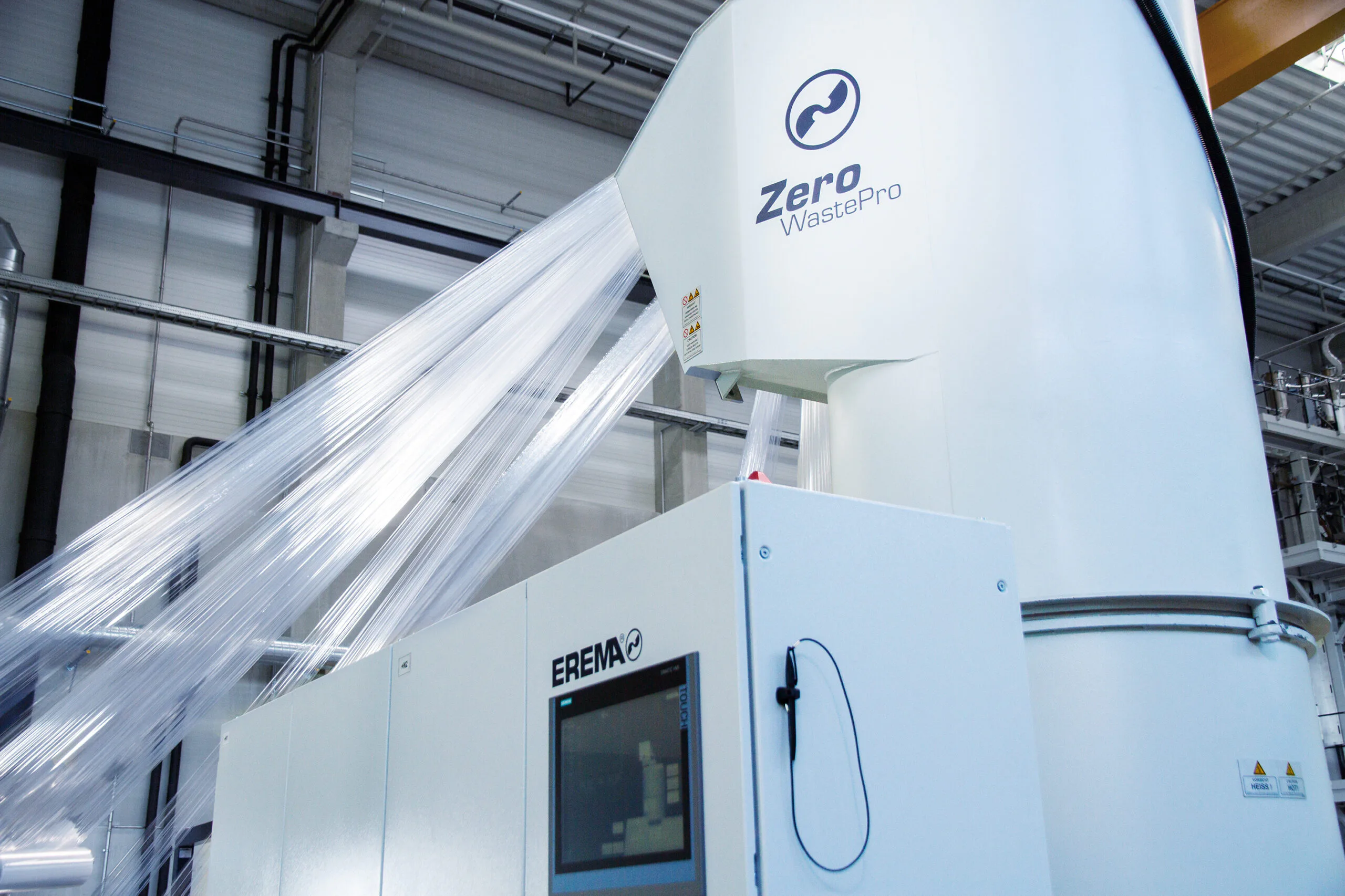 Mit Intarema ZeroWastePro präsentiert Erema auf der K-2019 eine speziell für PE- und PP-Folienproduktions-Abfälle konzipierte neue Inhouse-Recyclingmaschine.
Bild: Erema