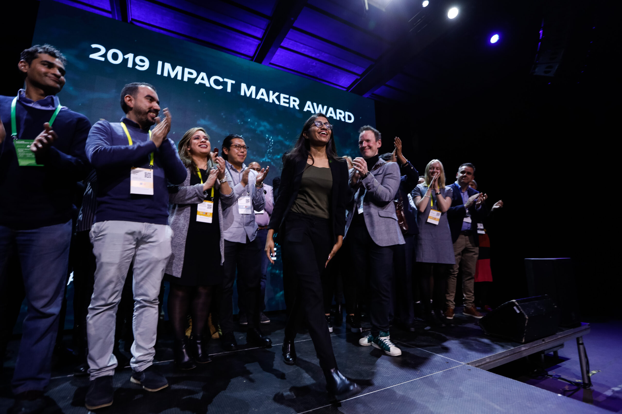 TrashCon-Gründerin Nivedha R.M. erhält den diesjährigen Maker Award der Xynteo Exchange.