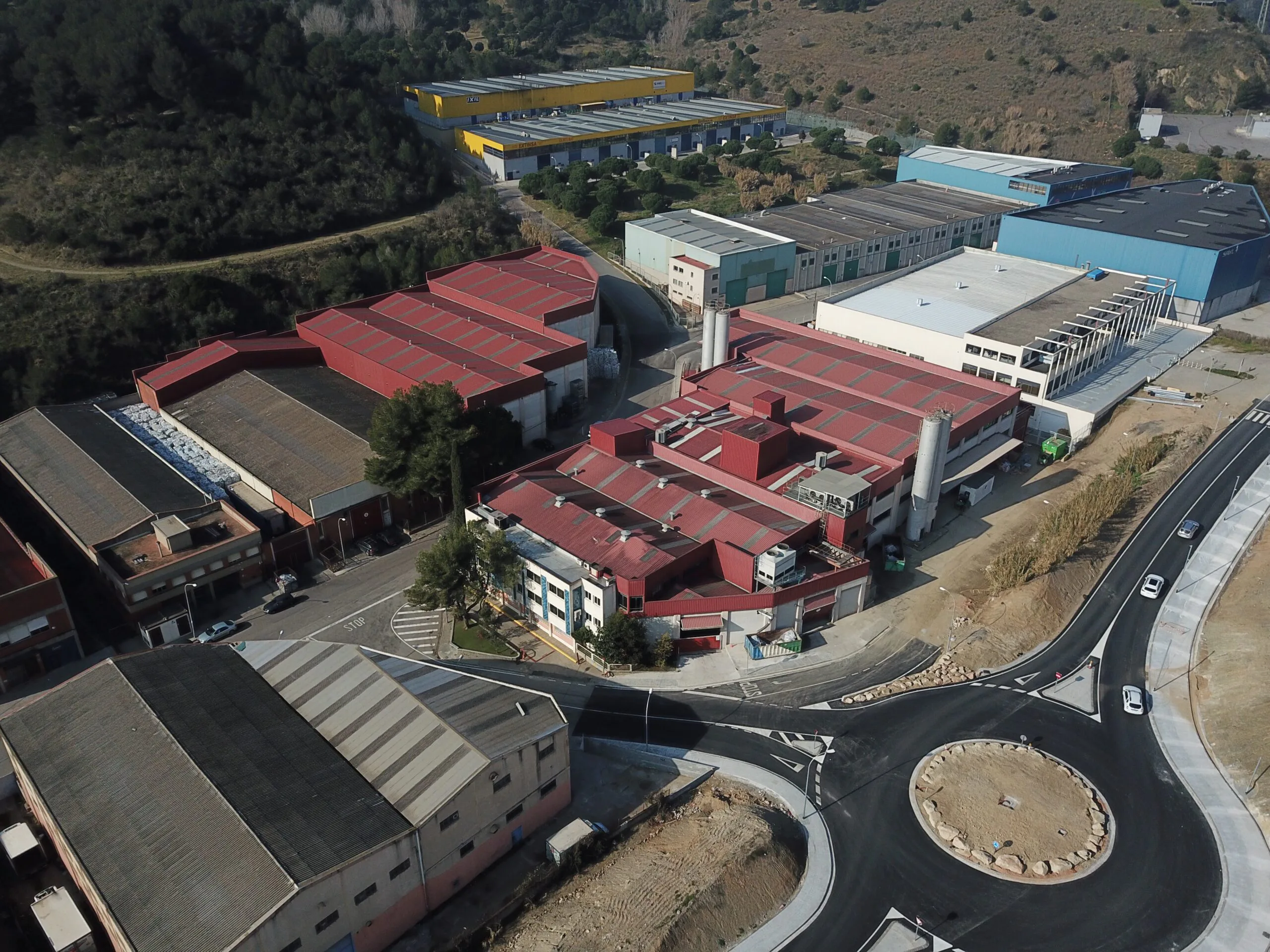 Mitte Oktober 2019 unterzeichnete Alpla die Kaufverträge für die Übernahme von Suminco S.A. in Montcada (im Bild) und Replacal S.L. in Palencia.
Bild: Alpla