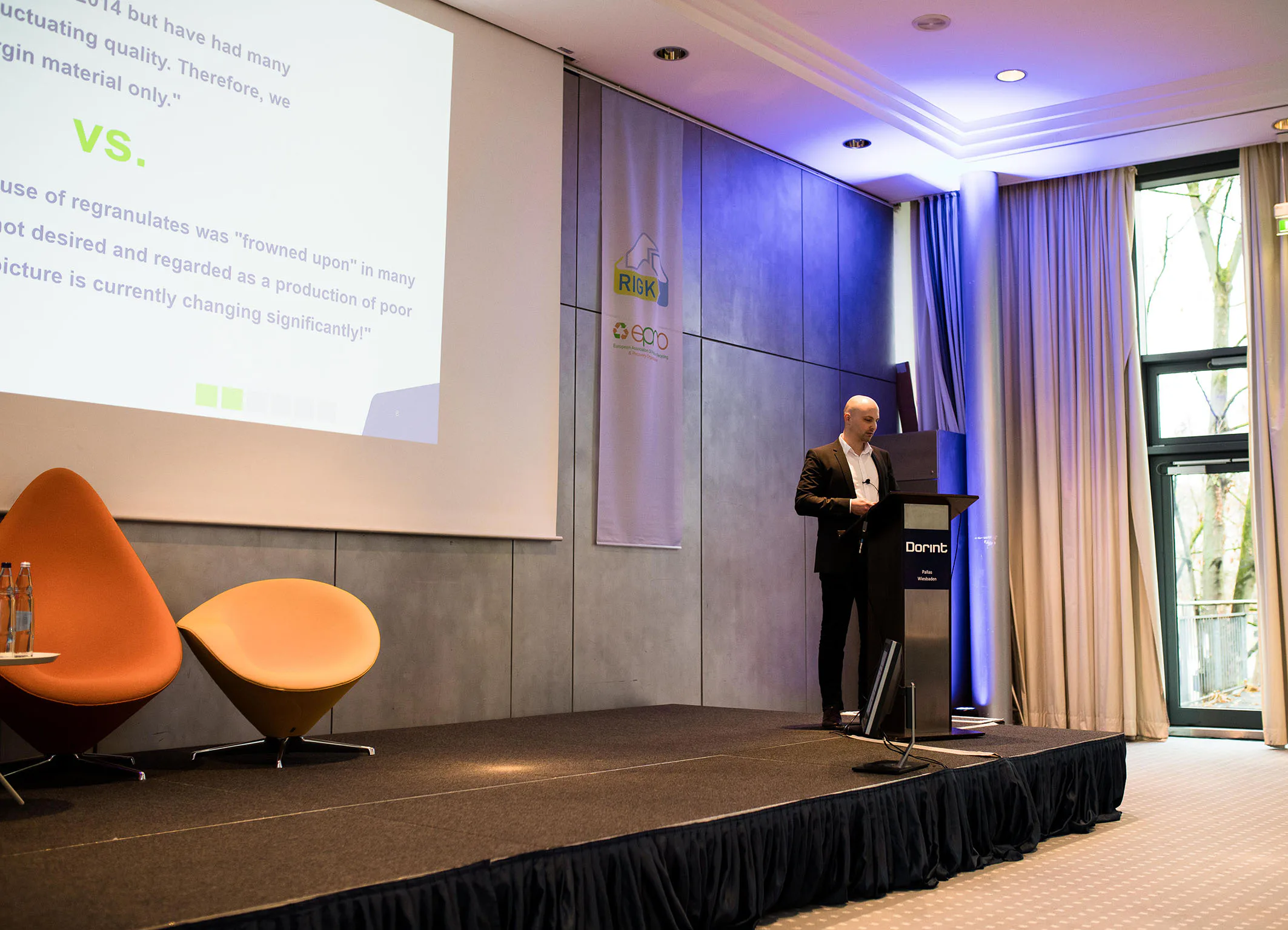 Auf dem Recycling-Forum in Wiesbaden stieß das Angebot von plastship auf großes Interesse. Bild: Plastship