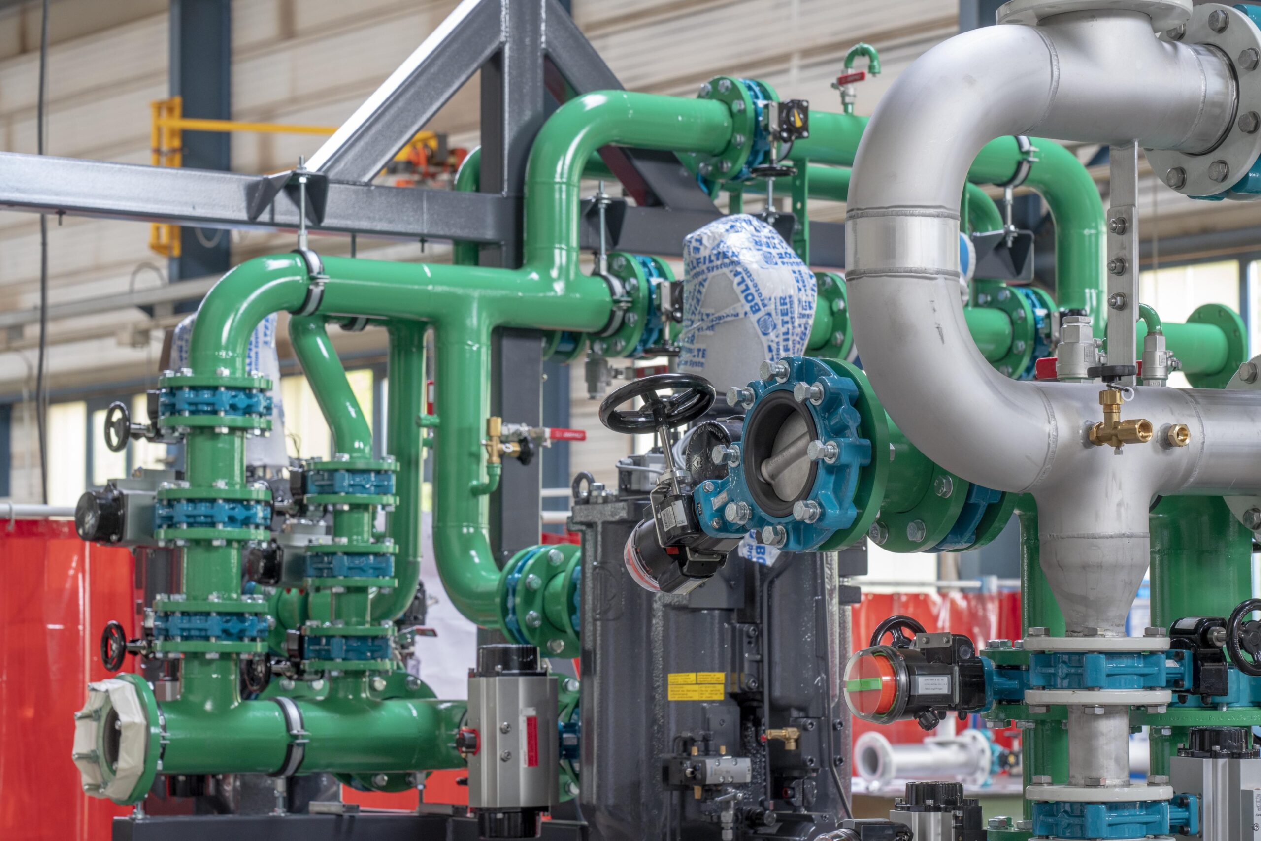 Leiblein-Technologien in Anlagen der Fest-/Flüssigkeitstrennung, wie hier bei einer Vakuum-Filteranlage, zeigen die Komplexität der Anforderungen. Bild: Leiblein