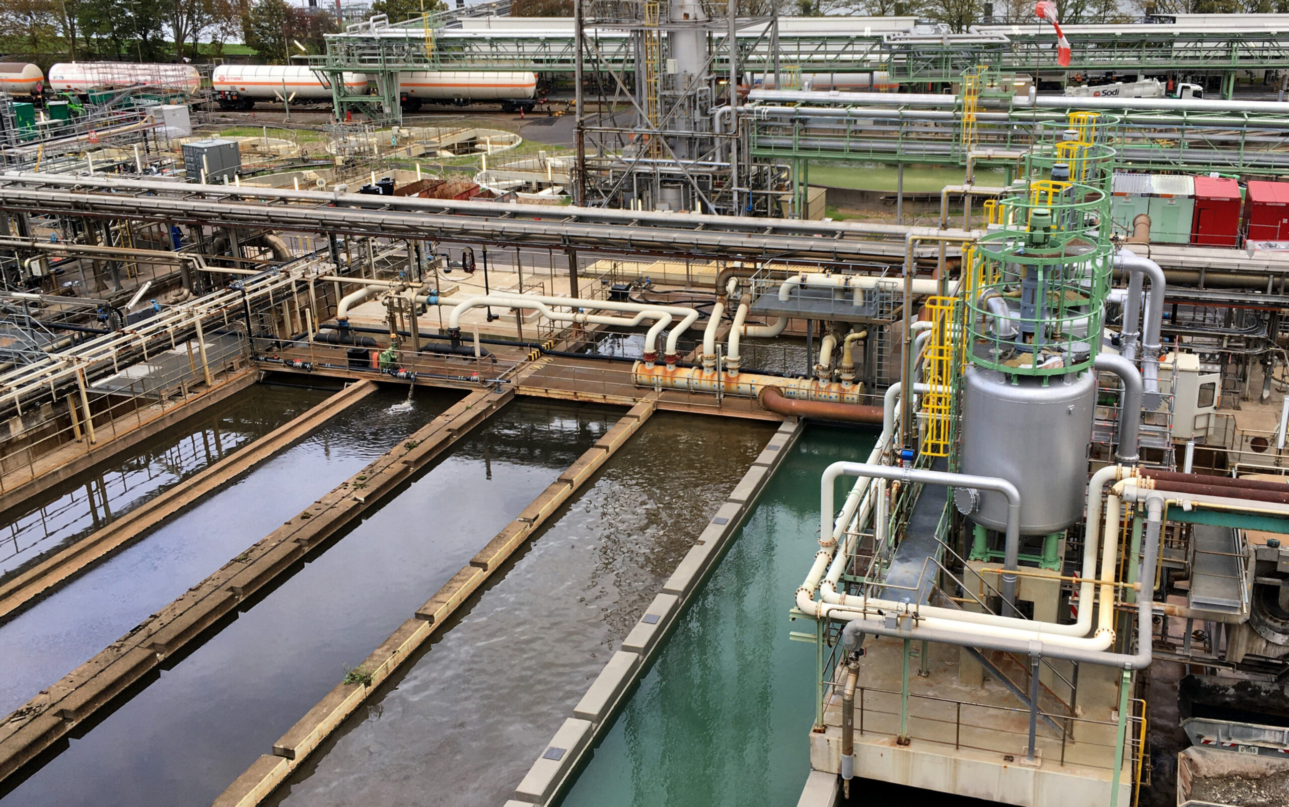 Die Wedeco-Anlage von Xylem ist bei Ineos in Köln zu einem festen Bestandteil der Abwasserreinigung geworden. Bild: Xylem