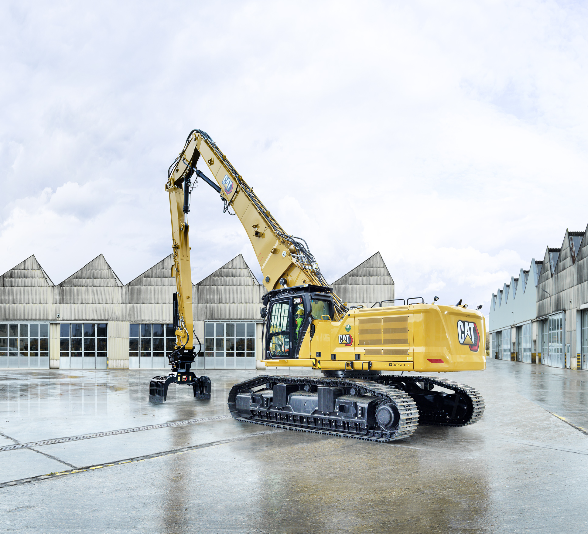 Der neue Cat 340 UHD mit 232 kW (316 PS) und 54 bis 56 Tonnen Einsatzgewicht kann mit 3,3 Tonnen Werkzeuggewicht in 25 Meter Höhe arbeiten. Bild: Caterpillar/Zeppelin