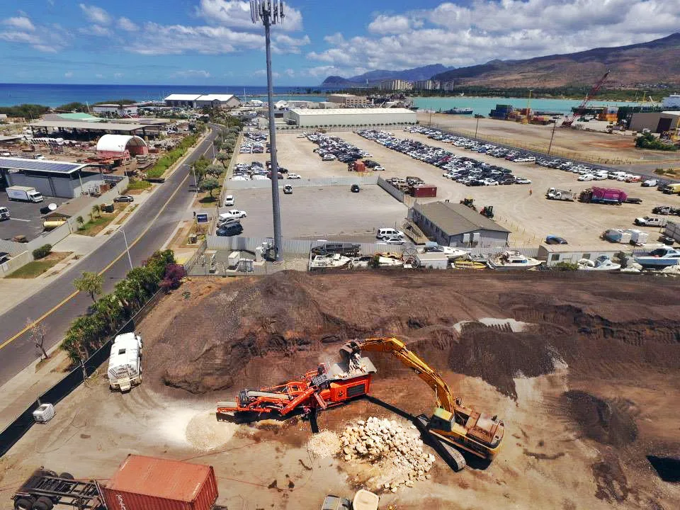 Rockster-Prallbrecher auf Hawaii