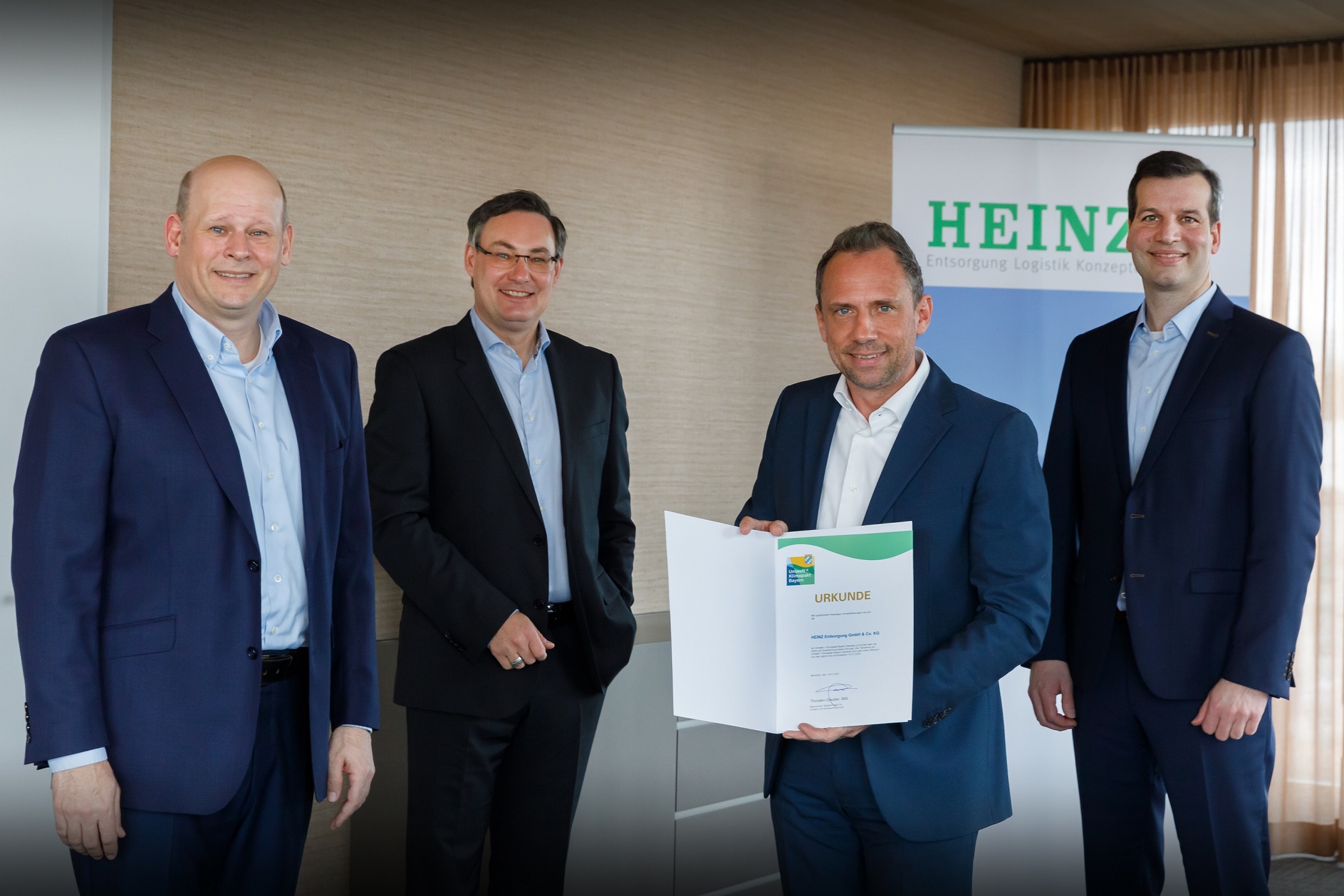 Otto Heinz, Eduard Heinz, Staatsminister Thorsten Glauber, Josef Heinz. Bild: Heinz Entsorgung