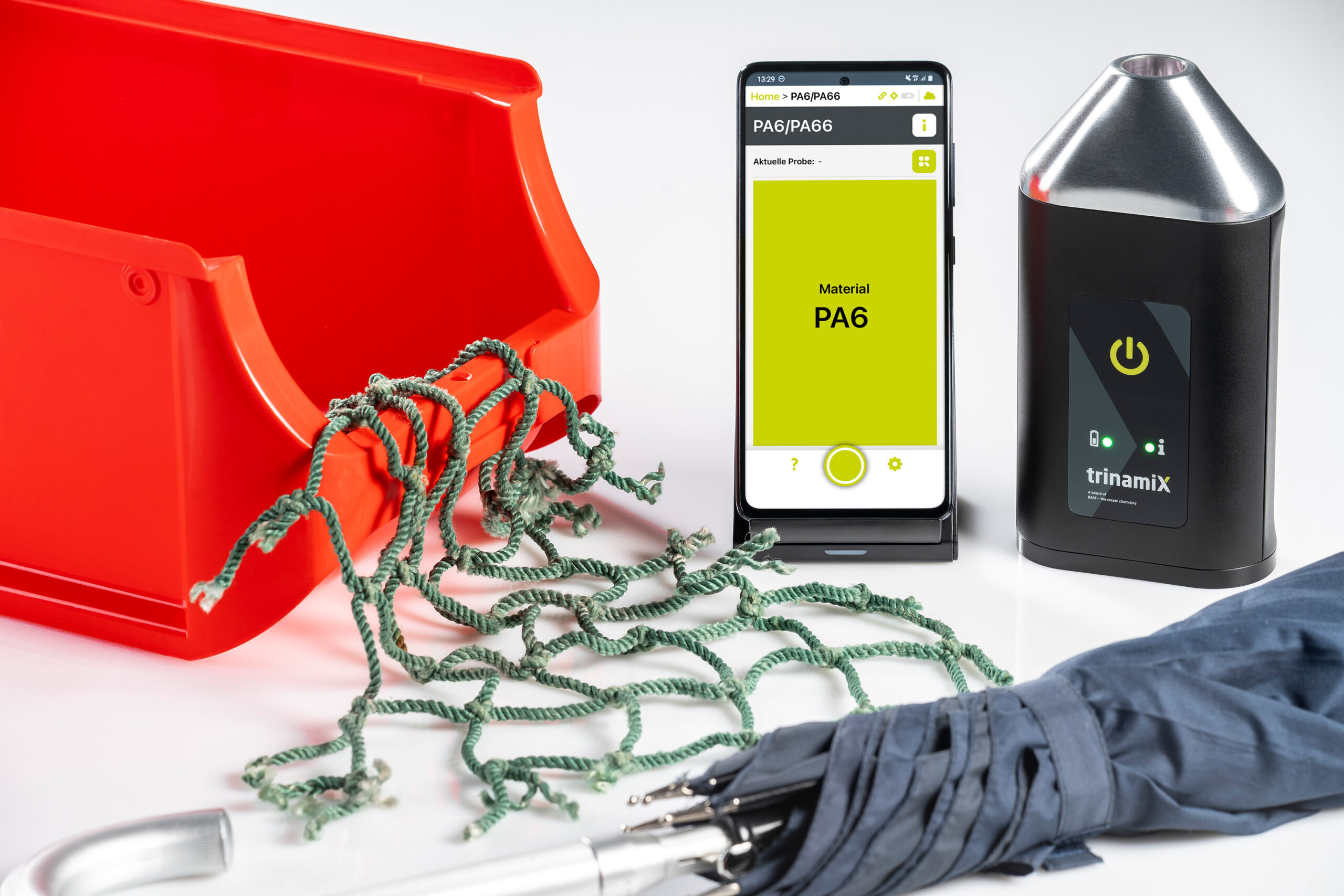 PA6 und PA66 einfach unterscheiden mit der mobilen Nah-Infrarot-Spektroskopie-Lösung von trinamiX
Bild: trinamiX GmbH