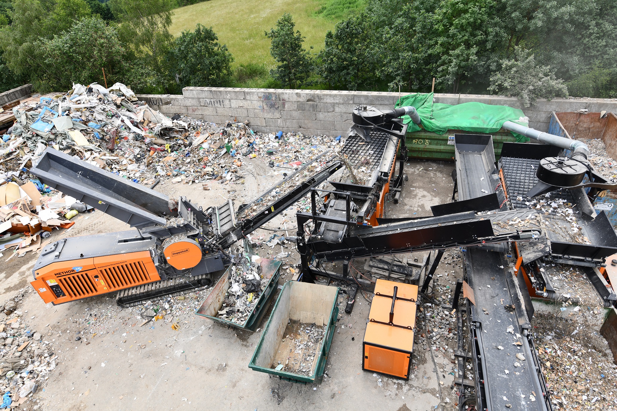 Das mobil-modulare Aufbereitungskonzept bietet eine wirtschaftliche, rechts- und zukunftssichere Lösung für die Entsorgungs- und Recyclingbranche. (Quelle: Doppstadt)