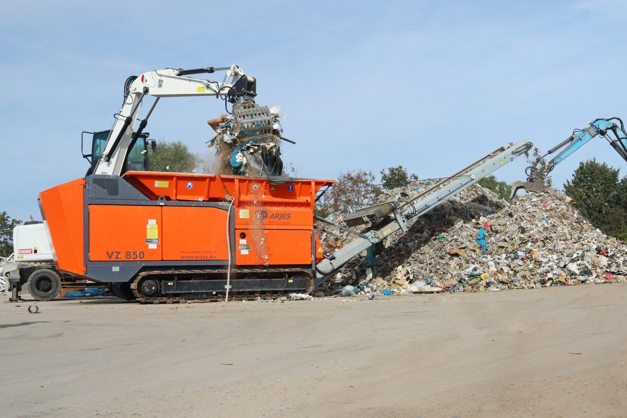 VZ 850 DK im Einsatz bei der Remondis Betriebsstätte Bitburg Bild: Arjes
