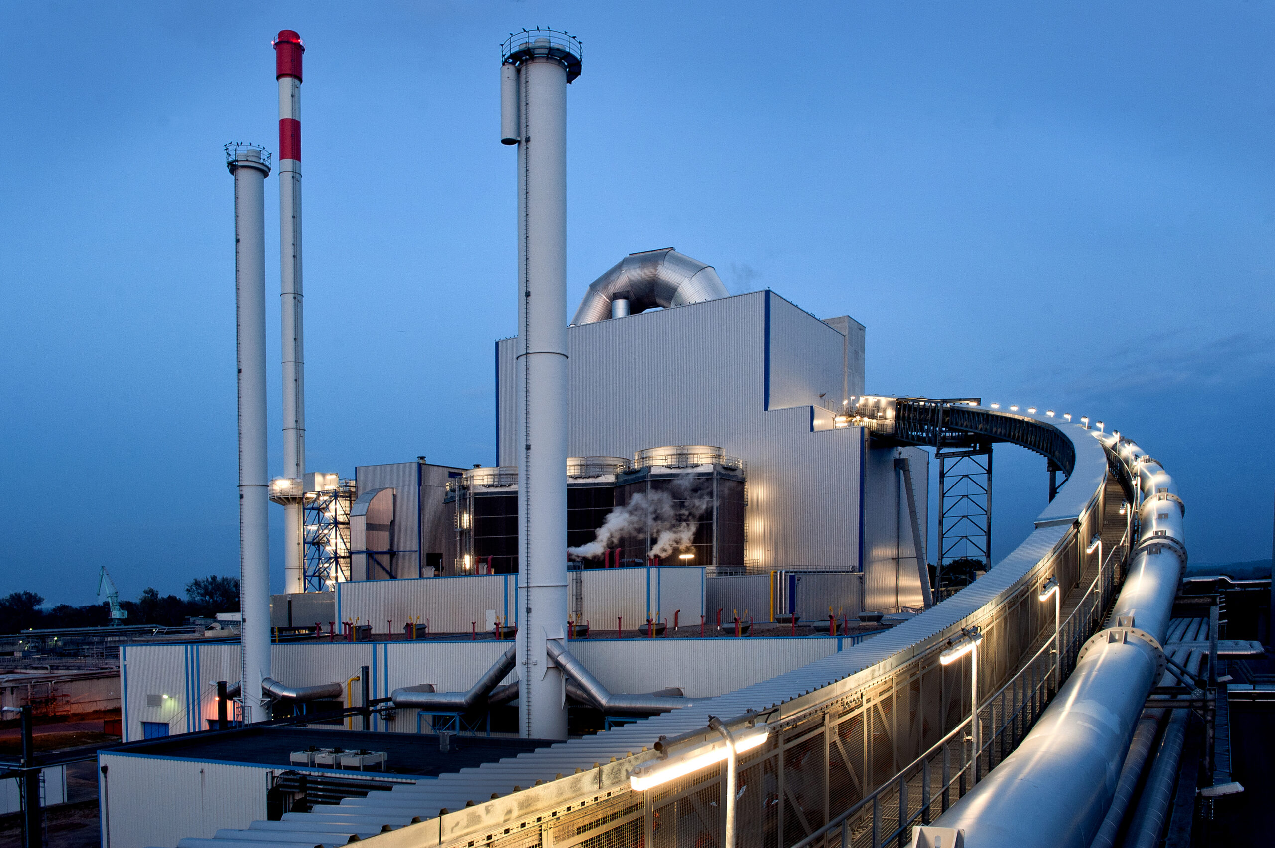 Das zur EEW Energy from Waste-Gruppe gehörende Kraftwerk Schwedt gewinnt Energie aus der Ressource Abfall.
Bild: EEW Energy from Waste GmbH