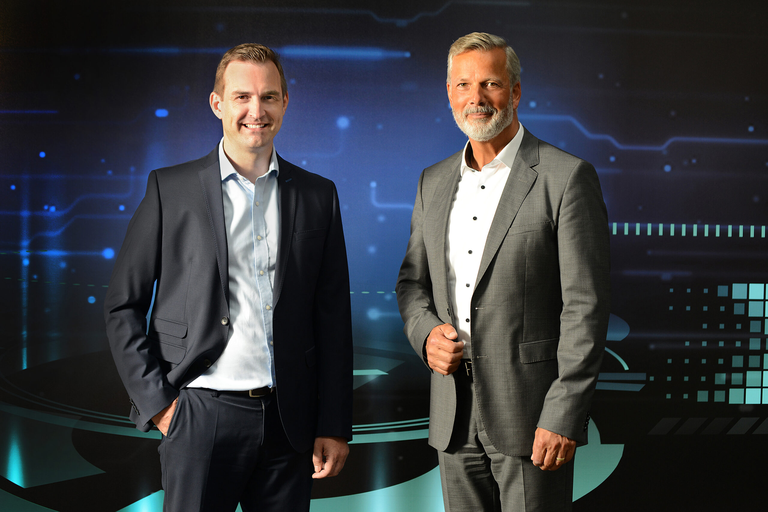 Michael Lambert (li.) und Werner Berens: „Wir konnten 2021 das beste Ergebnis unserer Firmengeschichte einfahren.“ Bild: Vecoplan AG