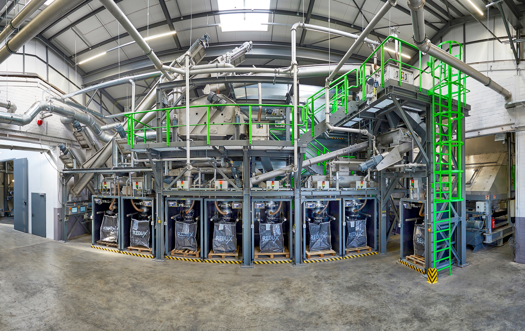 Recyclinganlage für sämtliche Lithium-Ionen-Batterien in Bremerhaven. Bild: Saubermacher.