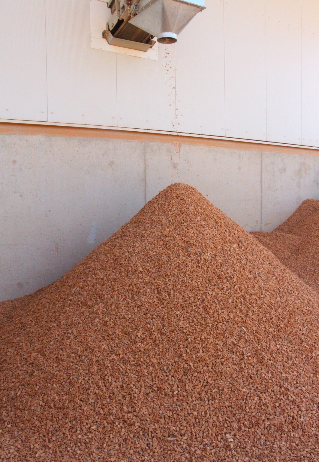 In einem speziellen Rücknahmesystem wird das Ziegelmaterial für die entsprechende Wiederverwendung ressourcenschonend aufbereitet und so in den Produktkreislauf zurückgeführt. Bild: Ziegel Recycling Bayern GmbH