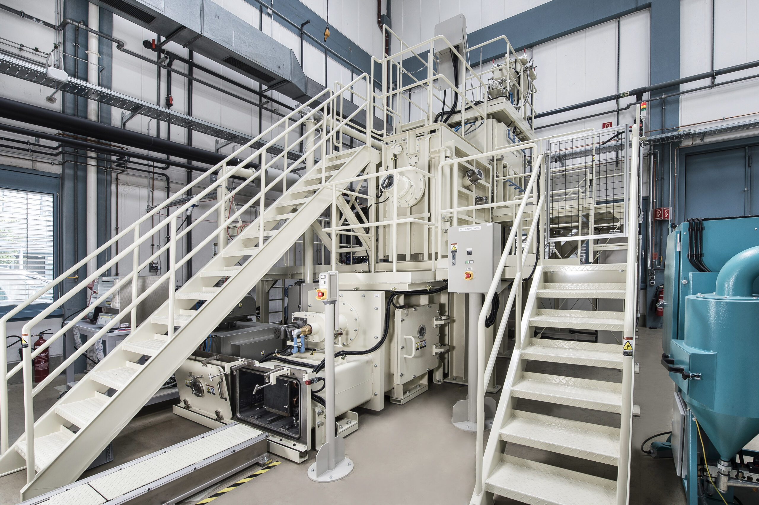 Strip-Caster, Anlage zur Herstellung von Ausgangsstoffen für die Magnetherstellung Copyright: Fraunhofer IWKS