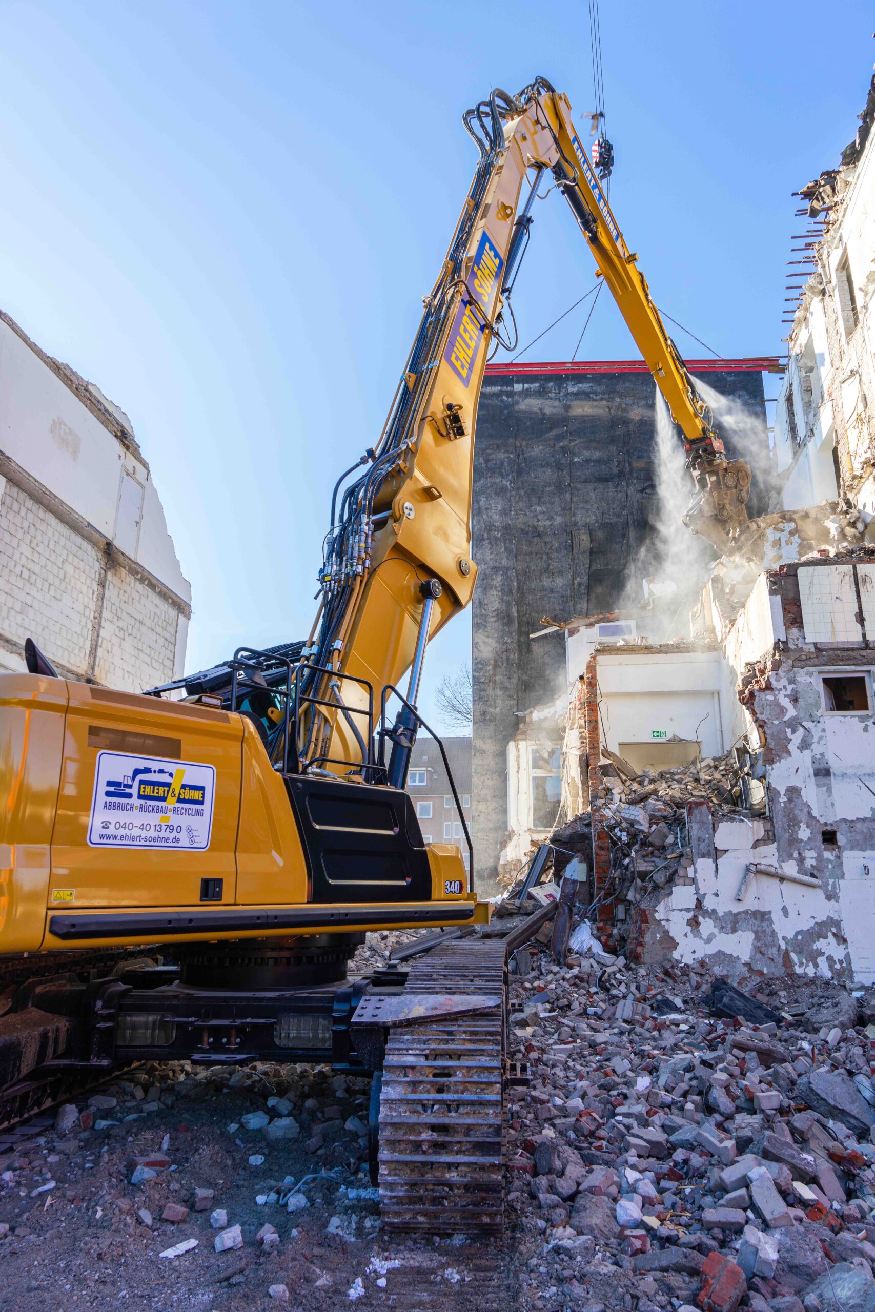 Mit dem neuen Cat 340 UHD Longfrontbagger auf dem neuesten Stand der Technik. Copyright: Ehlert & Söhne