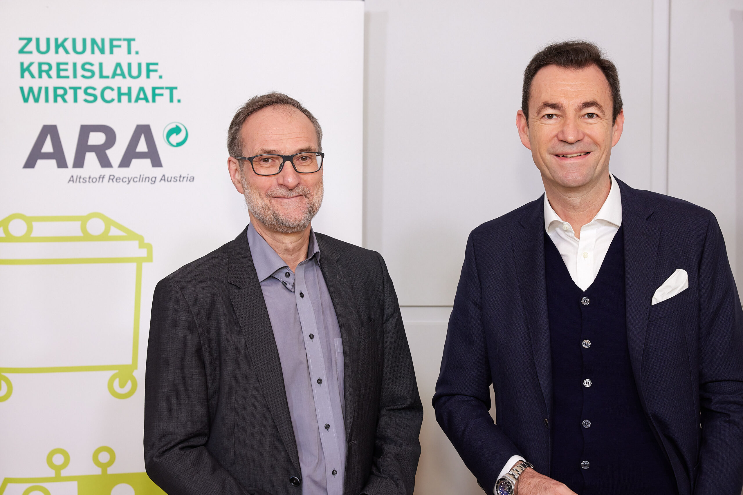 Im Bild: Bertram Barth (Integral Geschäftsführer) und Harald Hauke (ARA Vorstandssprecher). Copyright: ARA AG/APA-Fotoservice/Schedl