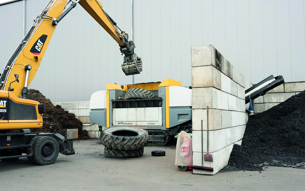 Die Untha XR3000C mobil-e ist leistungsstark und gleichzeitig energieeffizient. Copyright: Untha shredding technology GmbH