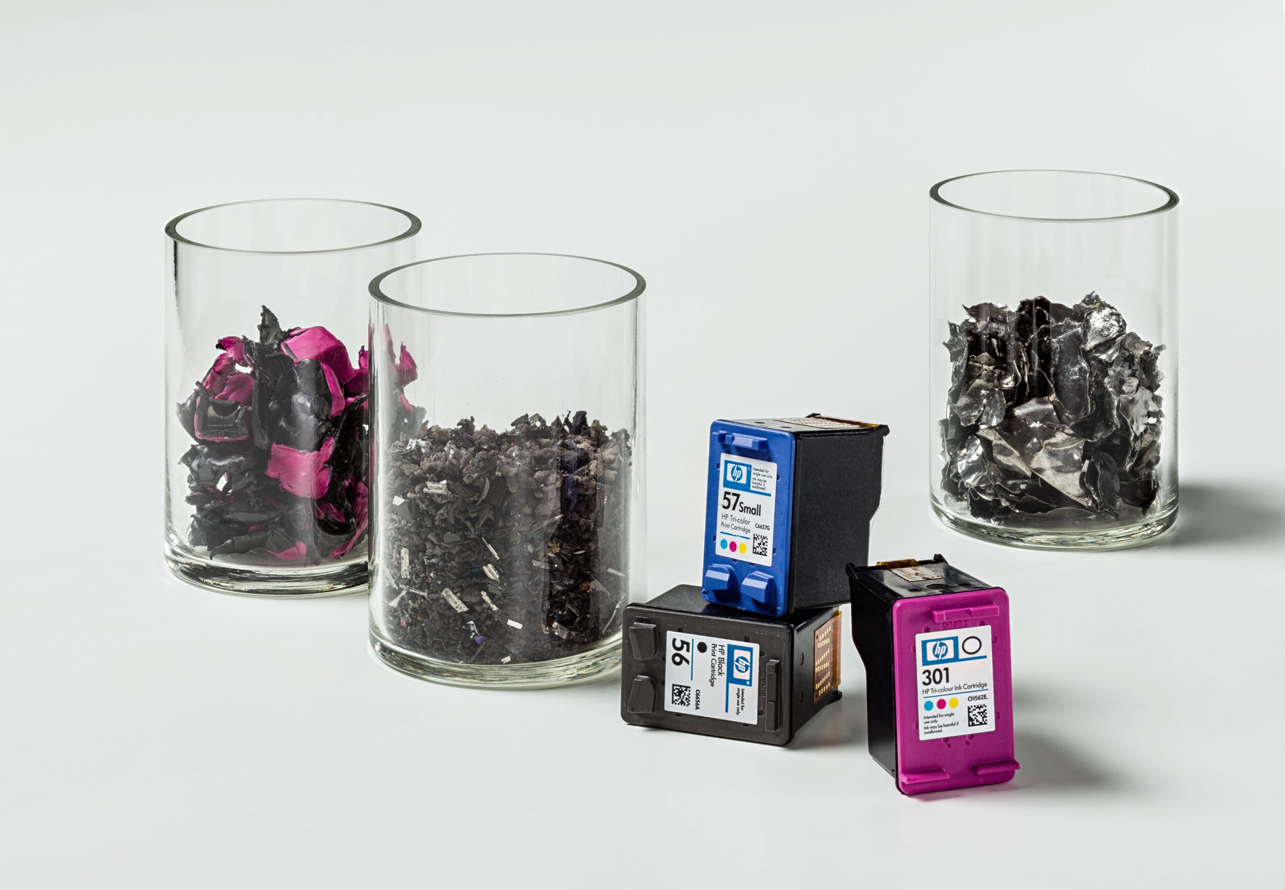 Das mehrstufige Recyclingverfahren gewinnt Edelmetalle, hochwertige Kunststoffe und Stahl zurück, die wieder dem Produktionskreislauf zugeführt werden. Copyright: PDR