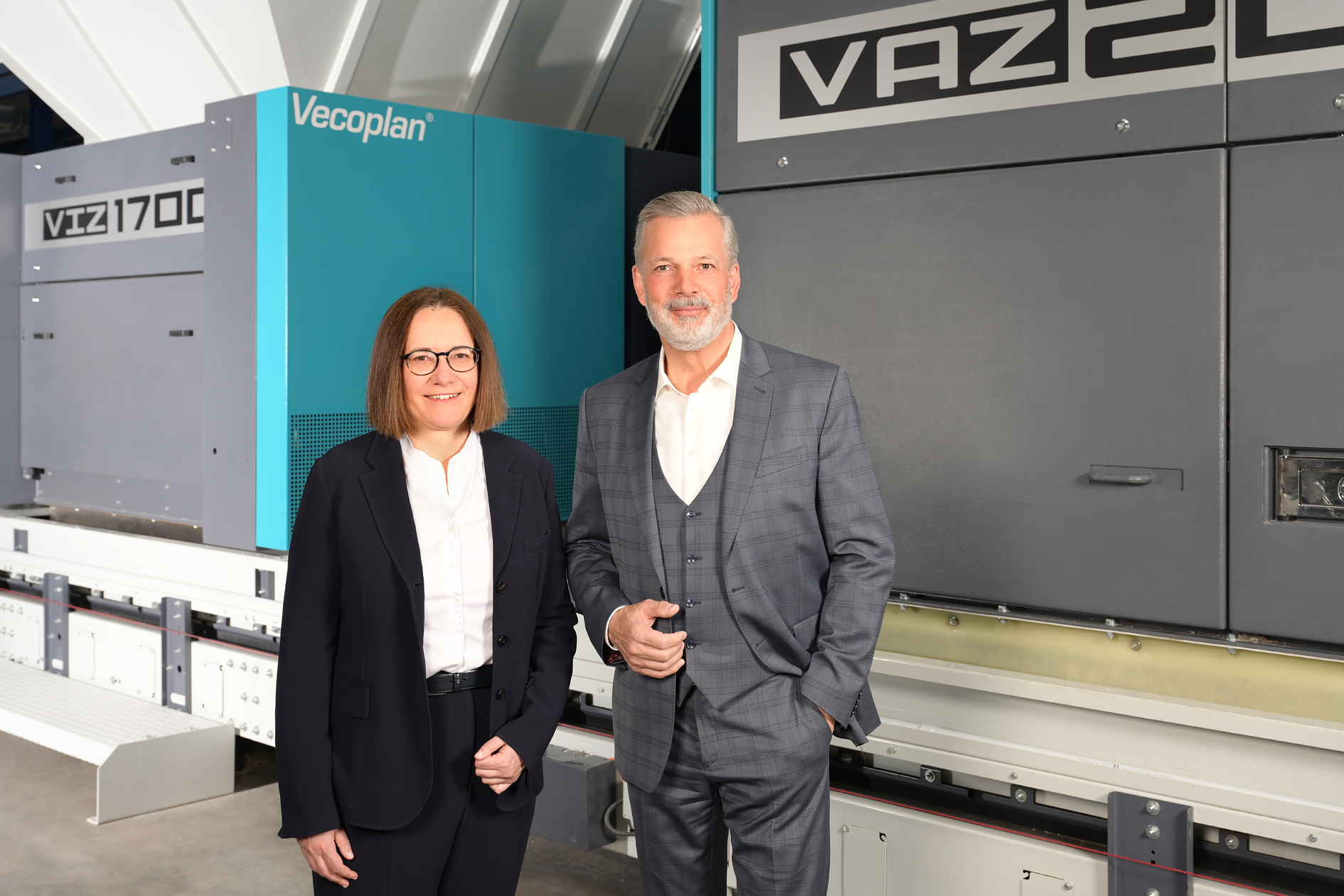 Inna Hannen und Werner Berens: Vecoplan kann auch 2023 erneut ein Rekordjahr verzeichnen. Copyright: Vecoplan AG