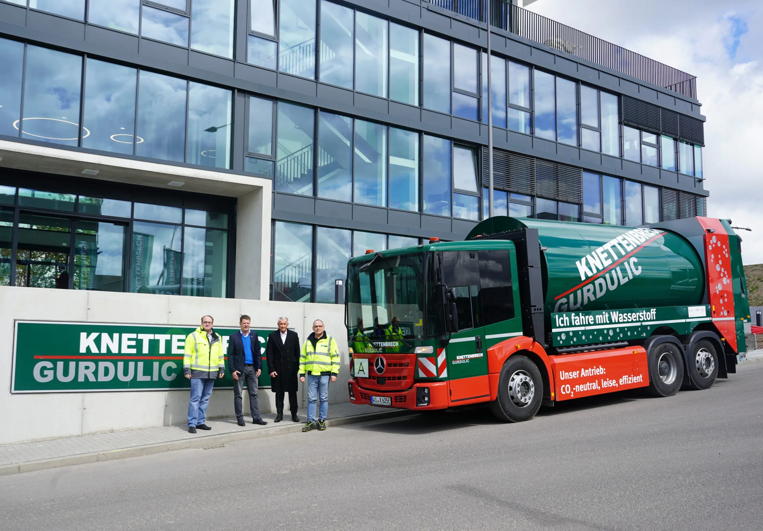 Knettenbrech + Gurdulic: Erster Wasserstoff-Lkw in Betrieb genommen
