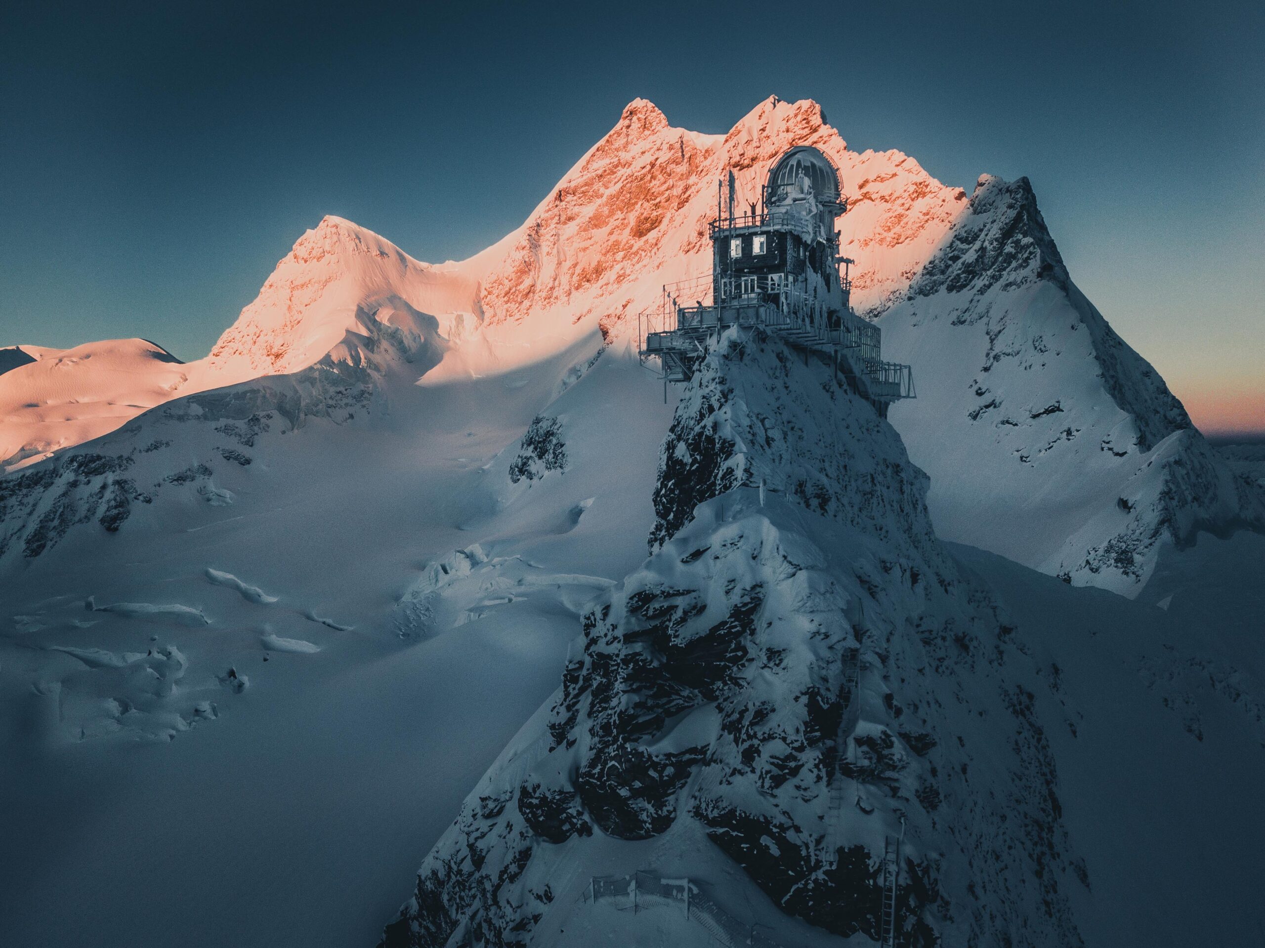In der hochalpinen Forschungsstation Jungfraujoch des «Integrated Carbon Observation System» (ICOS) haben Empa-Wissenschaftler atmosphärische Messungen von HFCKW durchgeführt. Copyright: jungfraujoch.ch