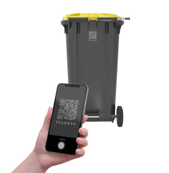 Abfallbehälter von SSI Schäfer Plastics mit smartem RFID-Chip (UHF-Transponder) im Griff und QR-Code auf dem Behälterrumpf. Copyright: SSI Schäfer Plastics
