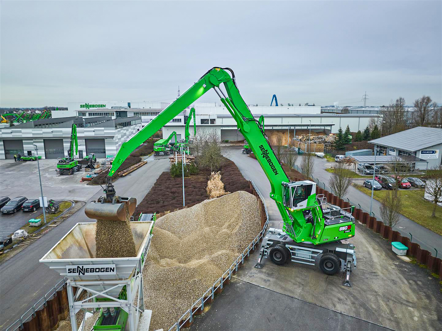 Der neue Sennebogen 850 G Hybrid. Copyright: Sennebogen