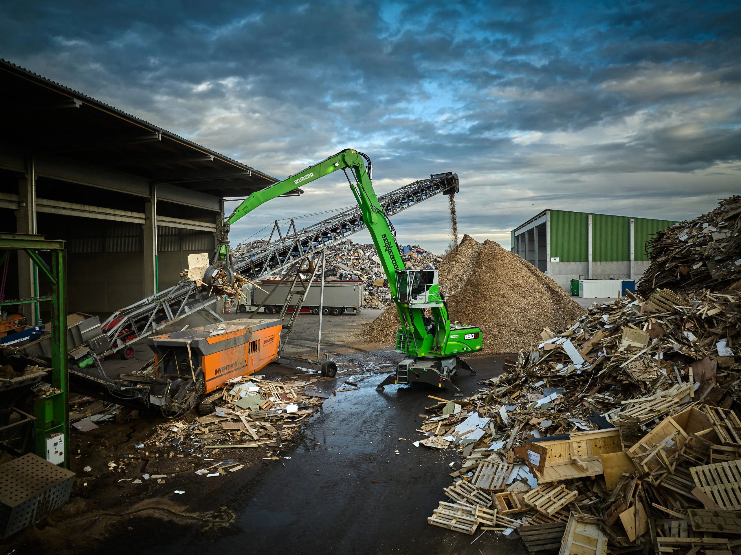 Recyclingbetrieb mit neuem Sennebogen 830 G-Serie