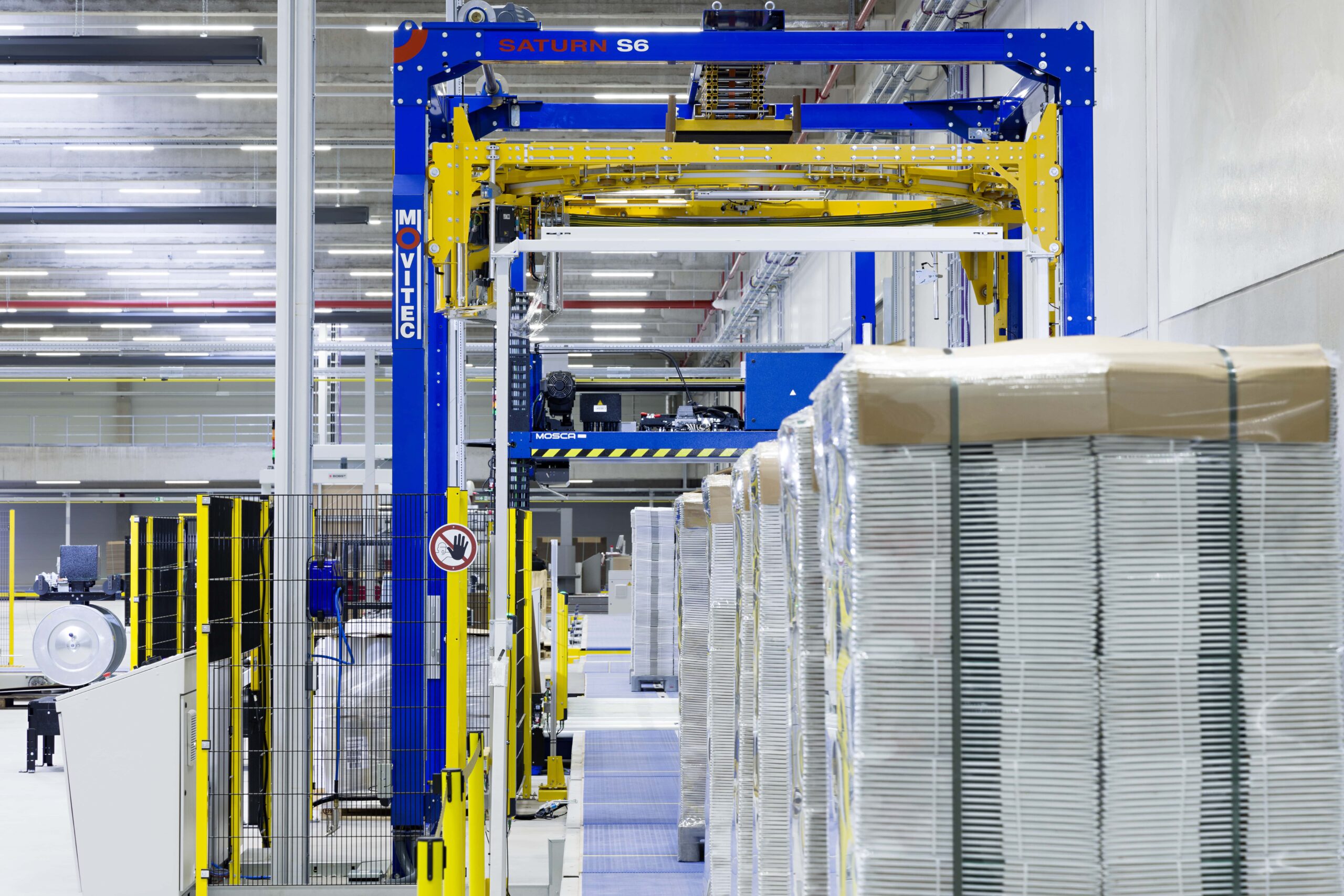 Technische Studien zeigen: Bereits nach einmaliger Nutzung verlieren Umreifungsbänder bis zu 60 Prozent ihrer Festigkeit mit Folgen für Transportsicherheit und Lieferketten. Copyright: Mosca