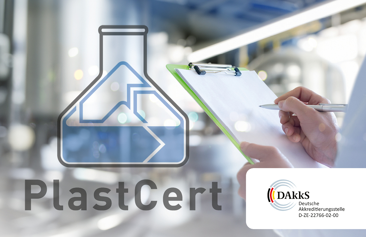 Das PlastCert-Team freut sich über die offizielle Anerkennung der DAkkS als Zertifizierungsstelle für die RecyClass Recycling Process und Recycled Plastic Tracebility Zertifizierung. Copyright: RIGK