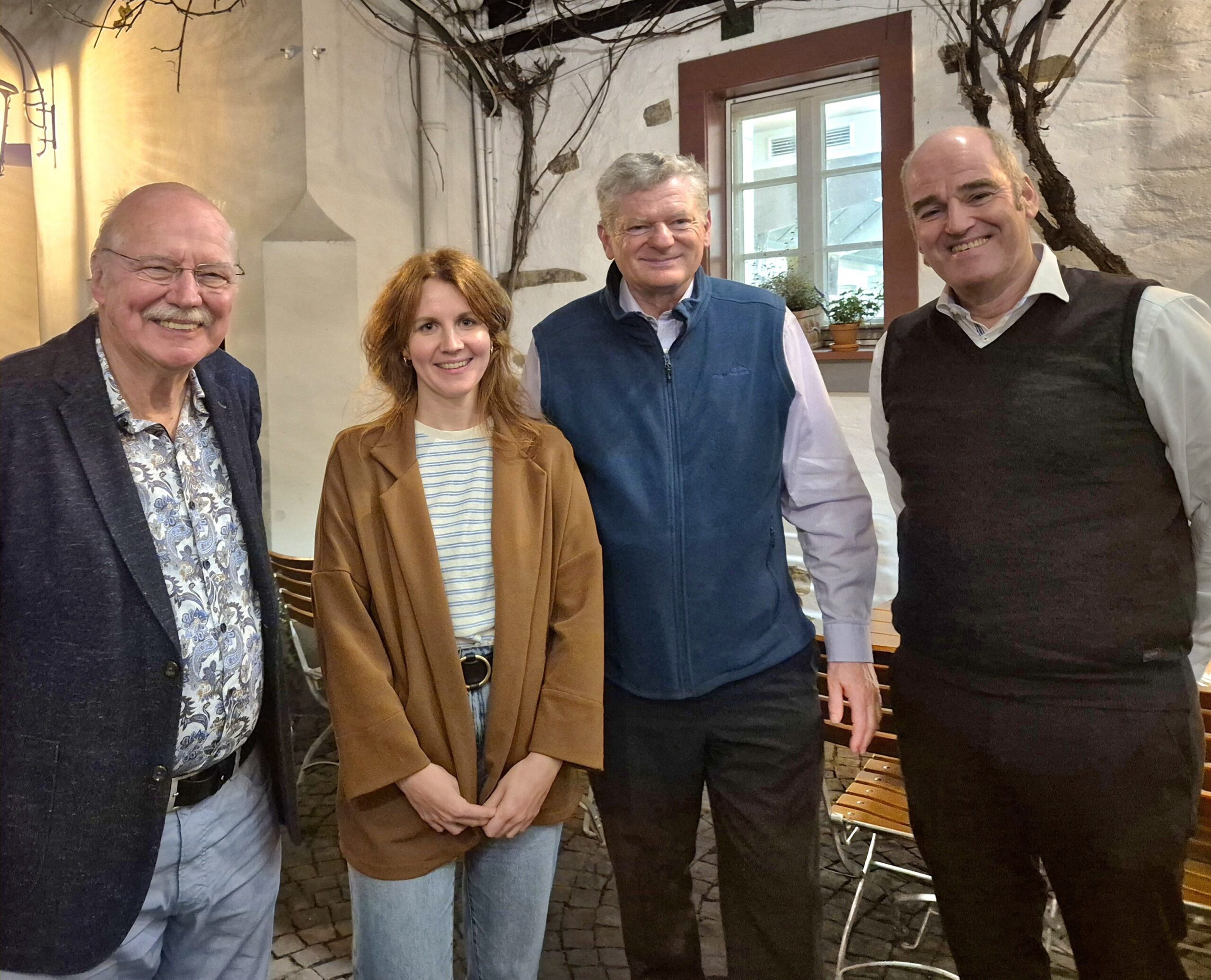 v.l.n.r. Werner Schmidt (Mineralölhandel Hans Schmidt GmbH & Co. KG) Anna Roeb, Dr. Thomas Probst, Guido Schmidt, (KS-Recycling GmbH & Co. KG) Copyright: bvse