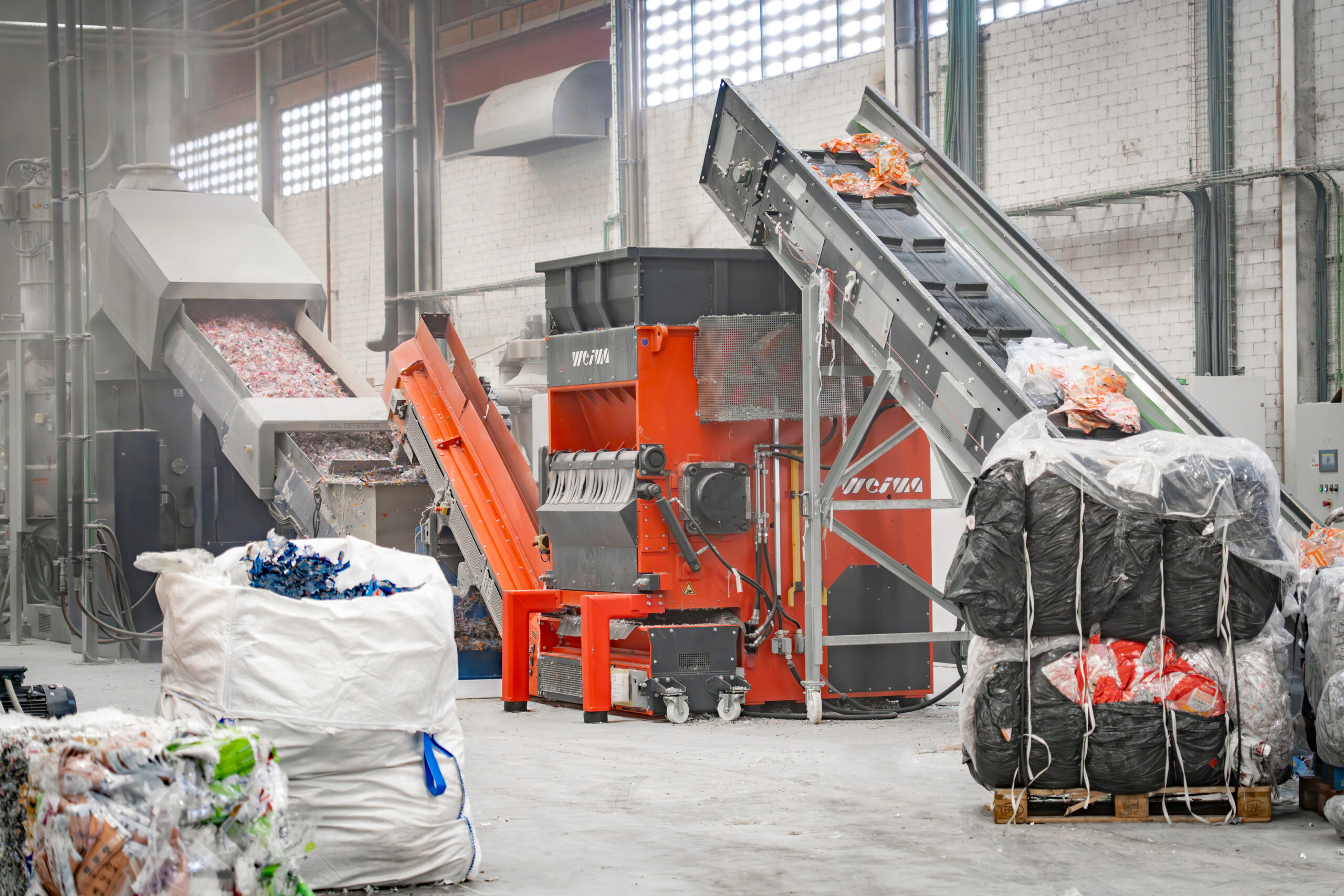 Weima W5.14 Zerkleinerer zur Verarbeitung von Kunststoffabfällen. Copyright: Weima Maschinenbau