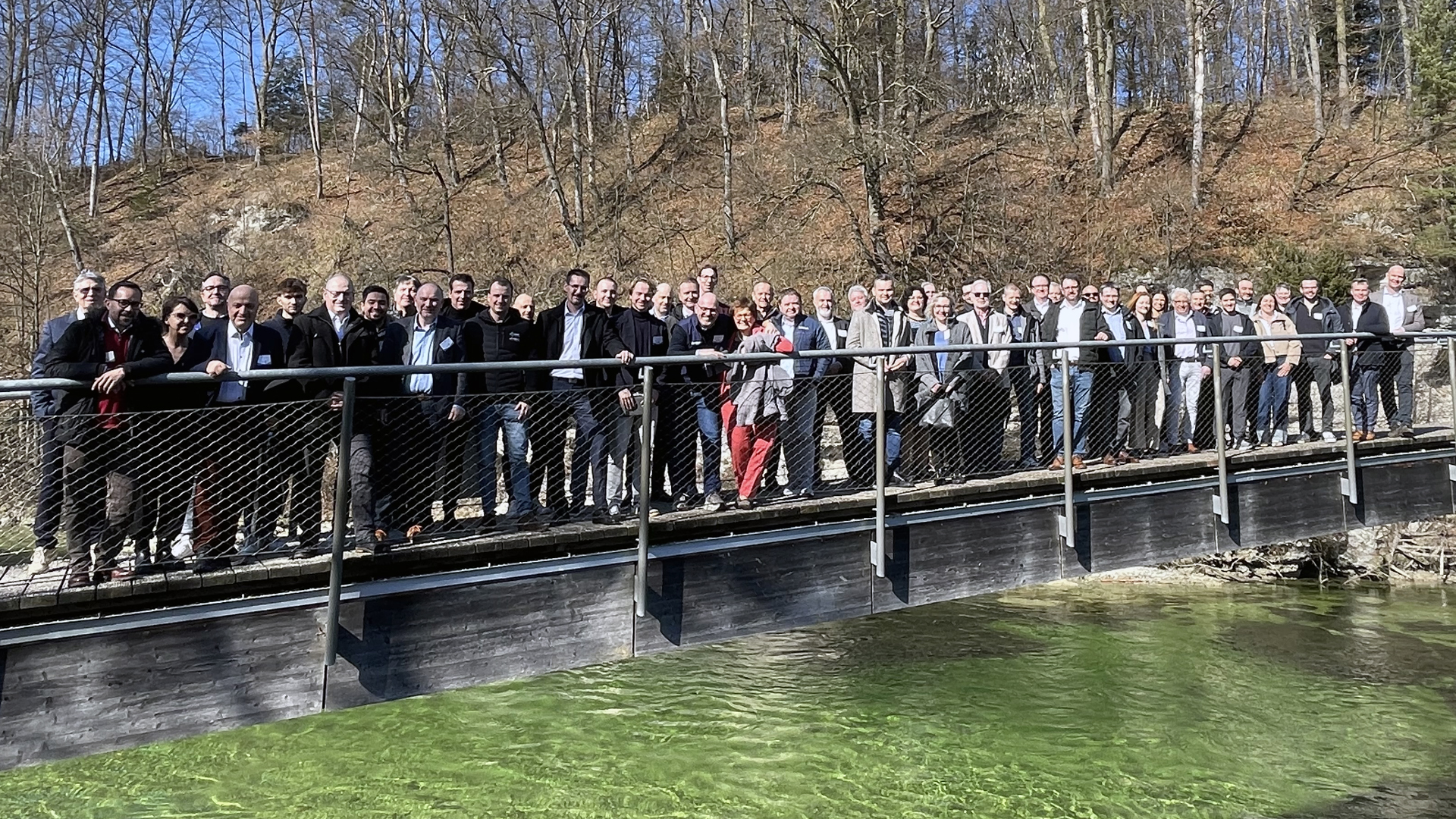 Am 26. und 27. Februar 2026 trafen sich über 70 Teilnehmende aus Industrie, KMU, Handel, Politik und Wissenschaft zum sechsten AZuR-Partnertreffen in Oberösterreich. Gastgeber KIAS Recycling GmbH betreibt die einzige Altreifenrecycling-Anlage Österreichs. Copyright: Azur