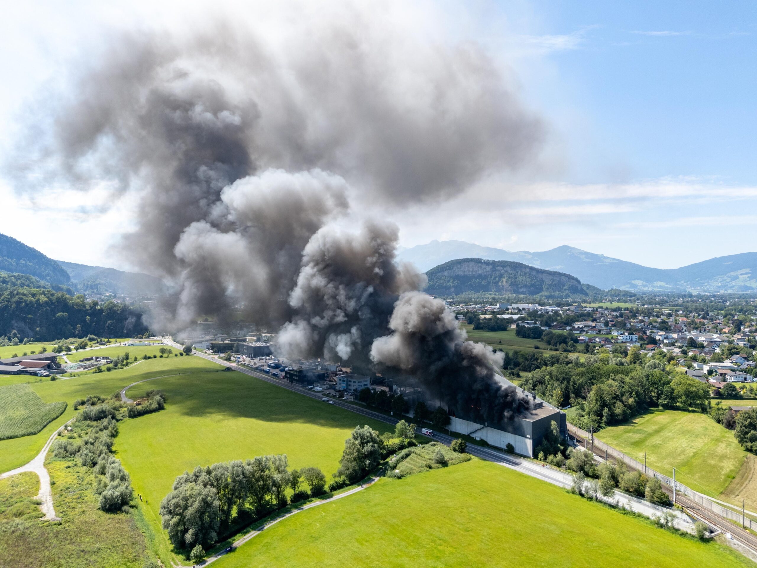 Großbrand bei Loacker Recycling in Götzis (Österreich) im August 2025 