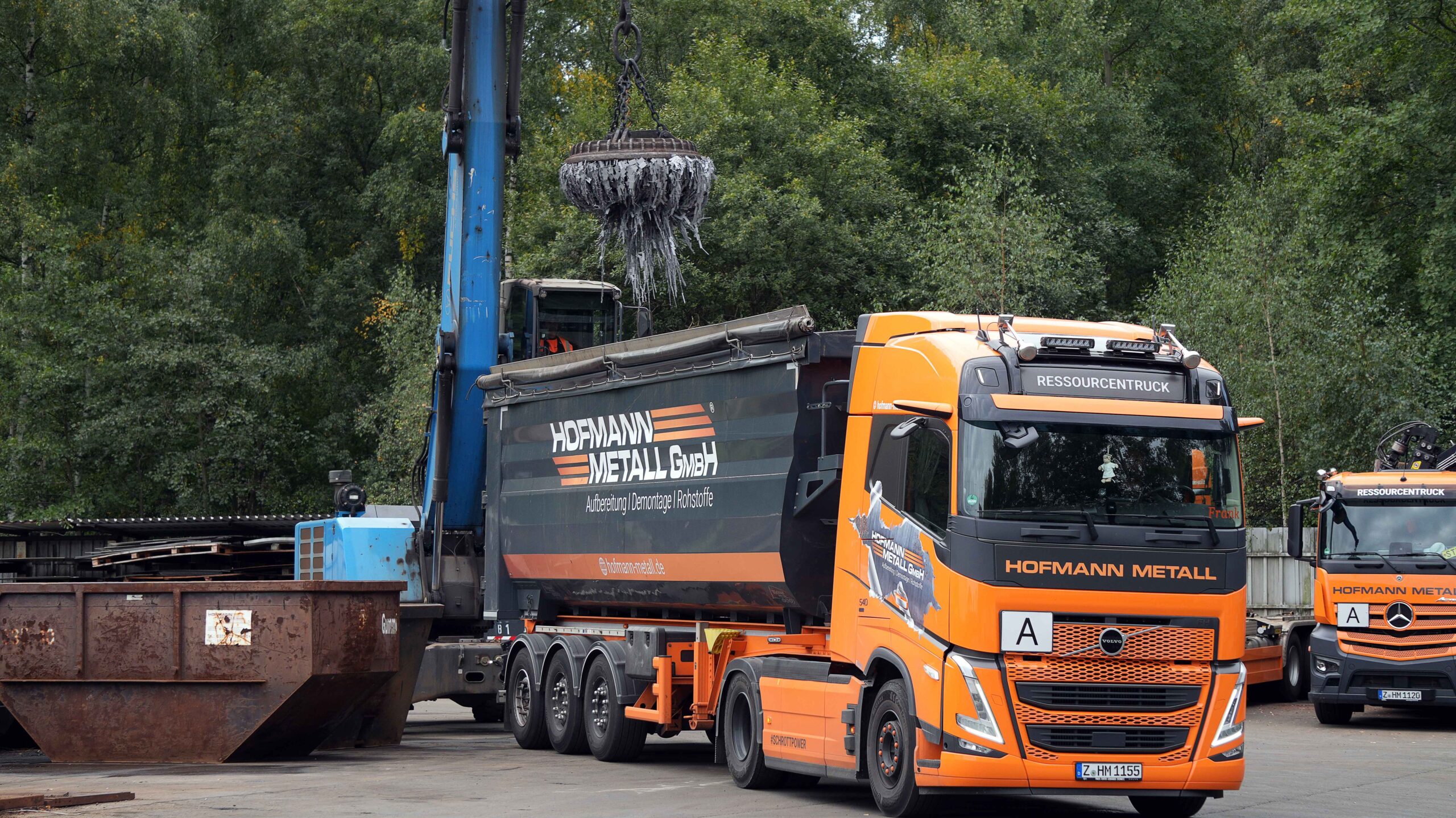 Lkw von Hofmann Metall im Einsatz (Quelle: Hofmann Metall)